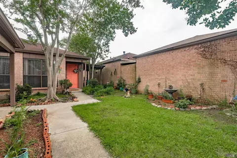 2513 Inverrary Dr, Baton Rouge, LA 70816