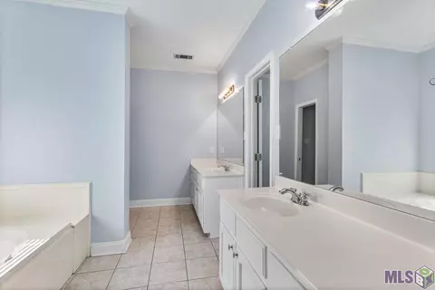 13511 Arnold Rd, Walker, LA 70785 photo 8