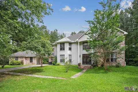 14643 Peairs Rd, Zachary, LA 70791
