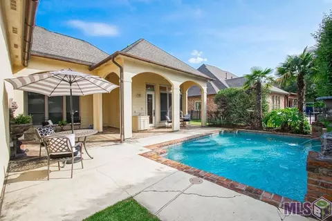 40171 Pelican Point Pkwy, Gonzales, LA 70737