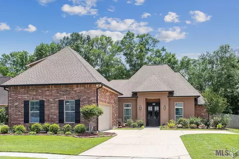 16124 Magnolia Trace Pkwy, Baton Rouge, LA 70817