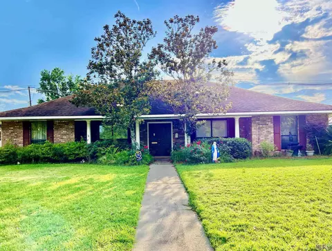 1164 Ashbourne Dr, Baton Rouge, LA 70815