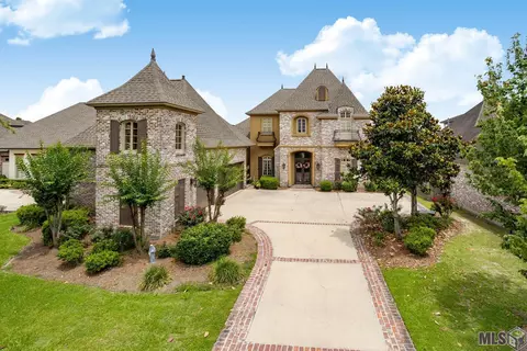 3317 Grand Way Ave, Baton Rouge, LA 70810