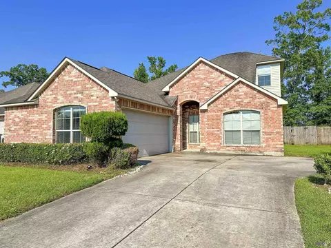 10339 Montrachet Dr, Baton Rouge, LA 70817