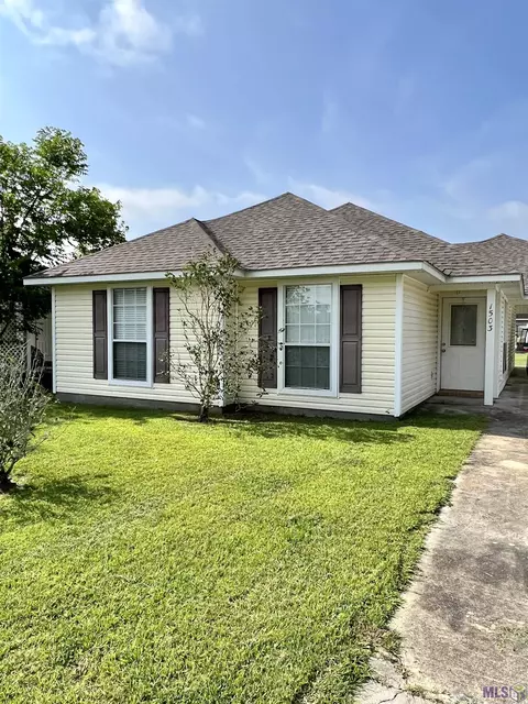 1503 W Worthy St, Gonzales, LA 70737