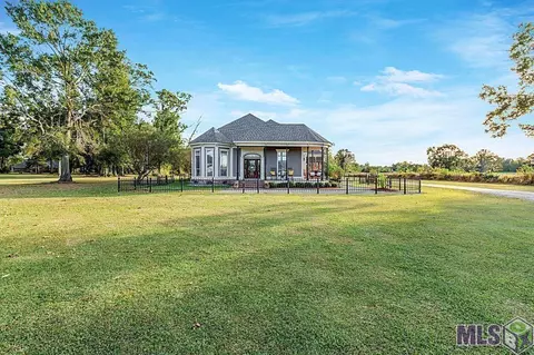 40335 Loosemore Rd, Gonzales, LA 70737