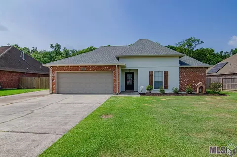 43151 Sycamore Bend Ave, Gonzales, LA 70737