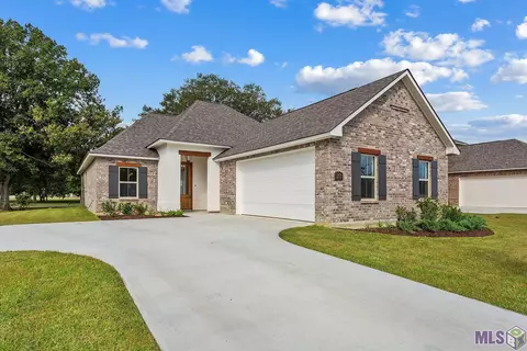 12019 Clare Ct, Geismar, LA 70734