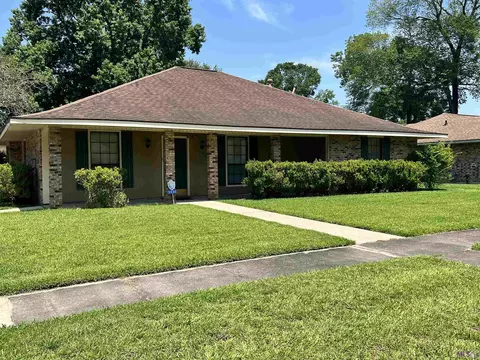 3030 Margebrook Dr, Baton Rouge, LA 70816