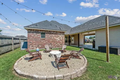 28976 Marlin Way Dr, Denham Springs, LA 70726