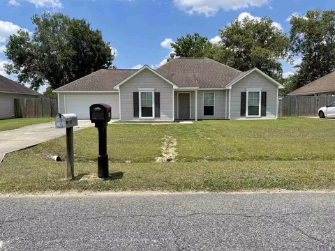 17035 Hunters Trace St E, Prairieville, LA 70769