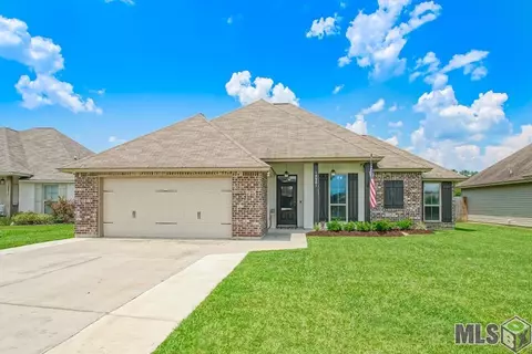 14981 Canyon Hill Dr, Walker, LA 70785
