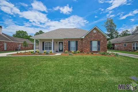 9155 Drew Dr, Denham Springs, LA 70726
