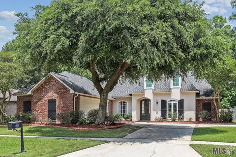 18196 Lake Harbor Ln, Prairieville, LA 70769