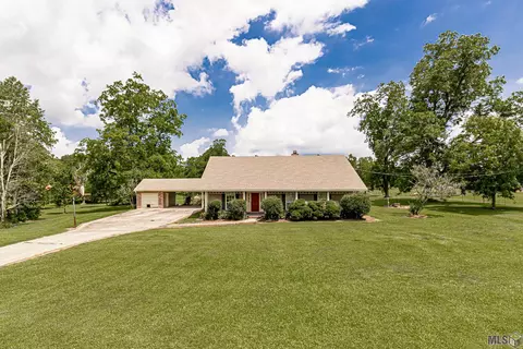 335 Grove Dr, Zachary, LA 70791