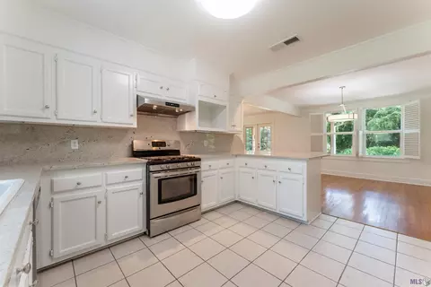 1630 Marshall Dr, Baton Rouge, LA 70808