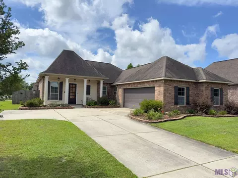 8086 Glacier Bay Dr, Denham Springs, LA 70726