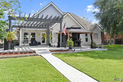 19035 Vignes Lake Ave, Baton Rouge, LA 70817