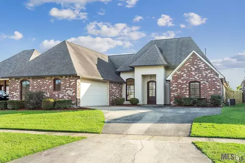 4071 Driftwood Dr, Zachary, LA 70791