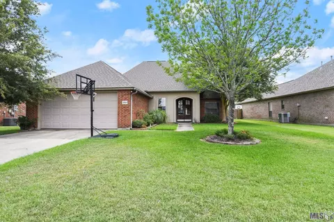 6068 Tuscany Ln, Sorrento, LA 70778