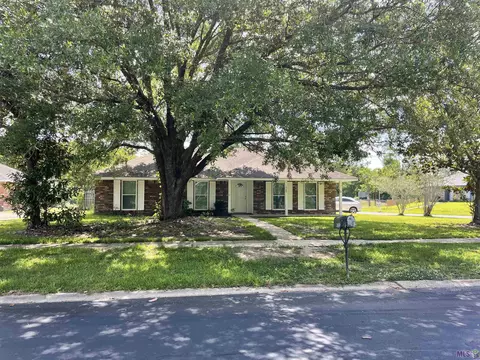 5102 Wicklow Dr, Baton Rouge, LA 70814