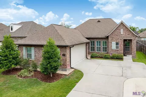 39170 Water Oak Dr, Prairieville, LA 70769