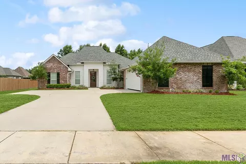 22268 Sand Trap Way, Zachary, LA 70791