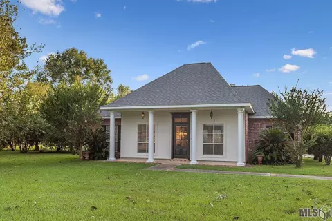 29263 S Red Oak Rd, Livingston, LA 70754