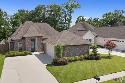 40213 Fenway Ave, Prairieville, LA 70769