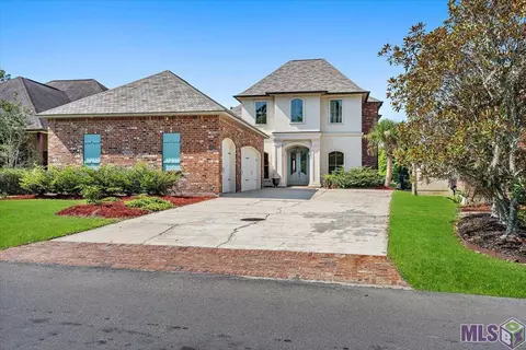 21017 Waterfront East Dr, Maurepas, LA 70449