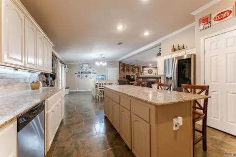 30361 Milton Rd, Walker, LA 70785 photo 12