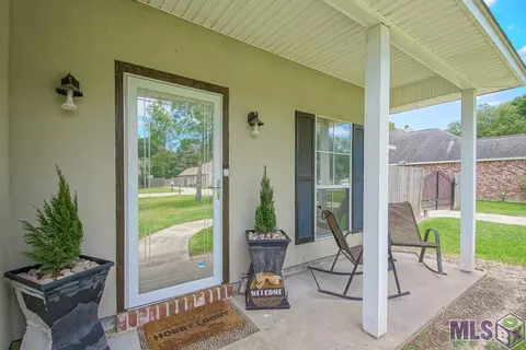 13208 David Lee Dr, Walker, LA 70785 photo 2