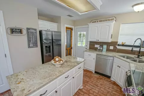 13208 David Lee Dr, Walker, LA 70785 photo 5