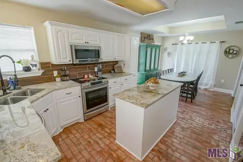 13208 David Lee Dr, Walker, LA 70785 photo 3