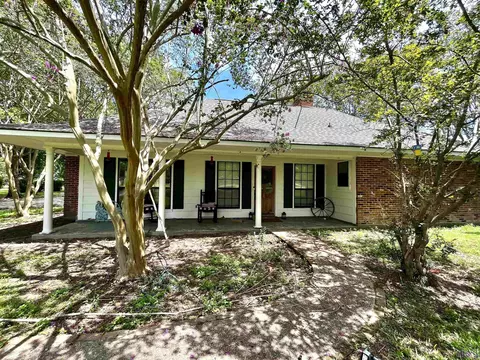14235 Waterloo Dr, Ventress, LA 70783