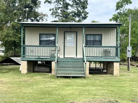 13034 Fox St, Maurepas, LA 70449