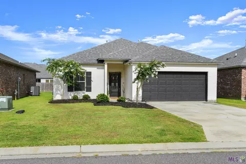 11577 Hideaway St, Denham Springs, LA 70726