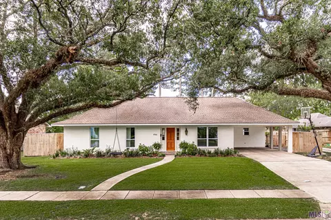 4966 Sweetbriar St, Baton Rouge, LA 70808