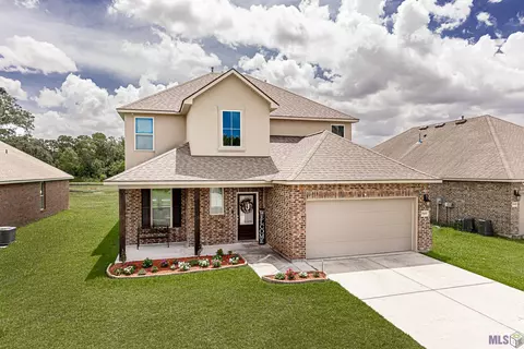 39405 Legacy Lake Dr, Gonzales, LA 70737