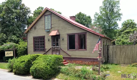 9907 Royal St, Saint Francisville, LA 70775