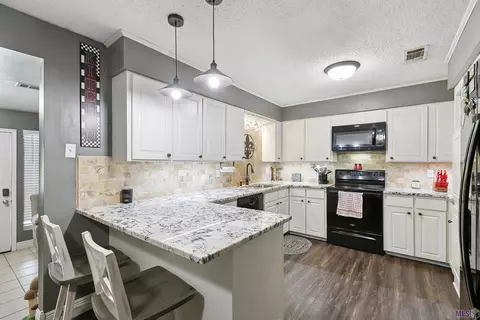 36855 N Walker Rd, Walker, LA 70785 photo 5
