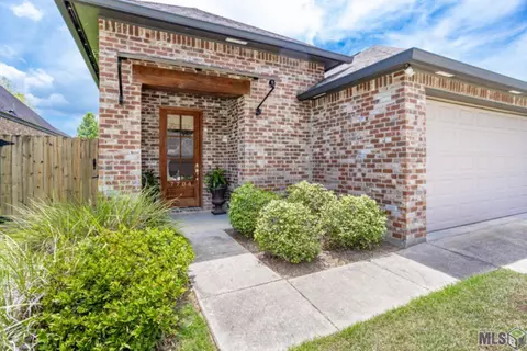 7704 Ibiza Dr, Baton Rouge, LA 70820