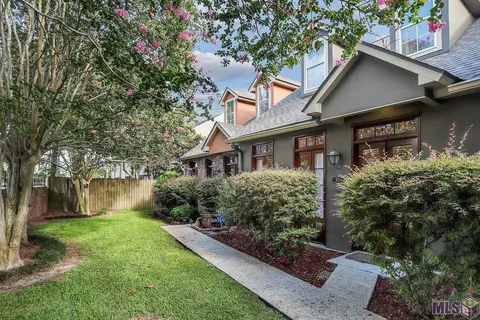9313 Loblolly Ct, Baton Rouge, LA 70809