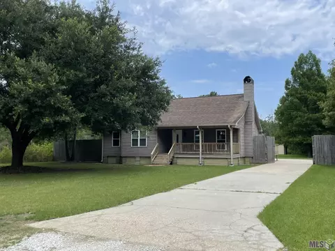 17429 J B Averett Rd, Livingston, LA 70754