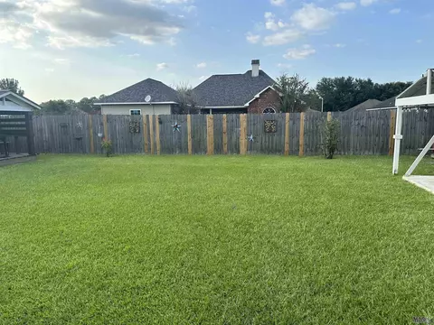 4303 Fourchon Dr, Baker, LA 70714 photo 17