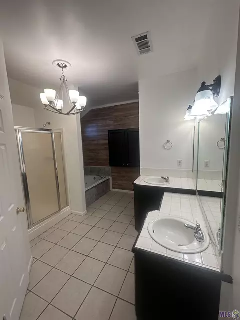 4303 Fourchon Dr, Baker, LA 70714 photo 9