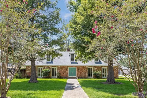7127 Burtcliff Dr, Baton Rouge, LA 70818