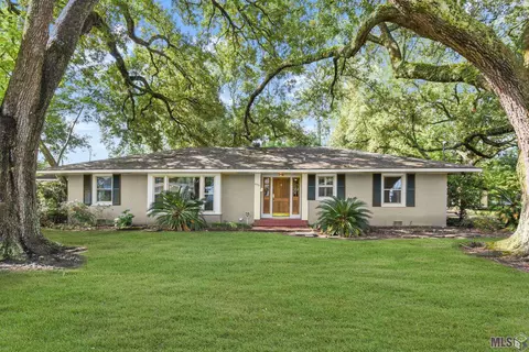 635 Maryland Ave, Port Allen, LA 70767