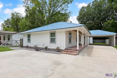 563 East St, Denham Springs, LA 70726