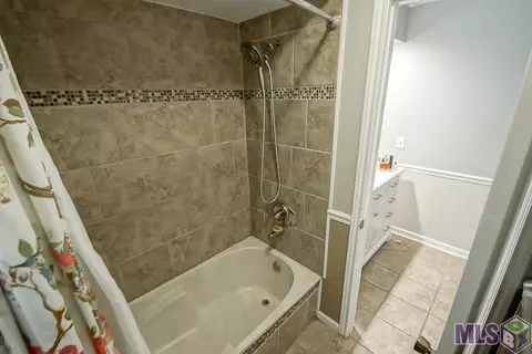 817 Dolphin Ct, Kenner, LA 70065 photo 12